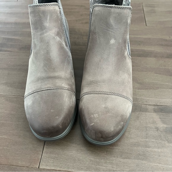 Sorel EVIE™ II WOMEN'S CHELSEA boots size 8.5 Quarry Grill Color - Picture 7 of 8